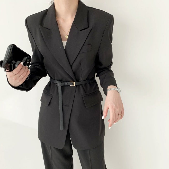 Short French Suit with Belt